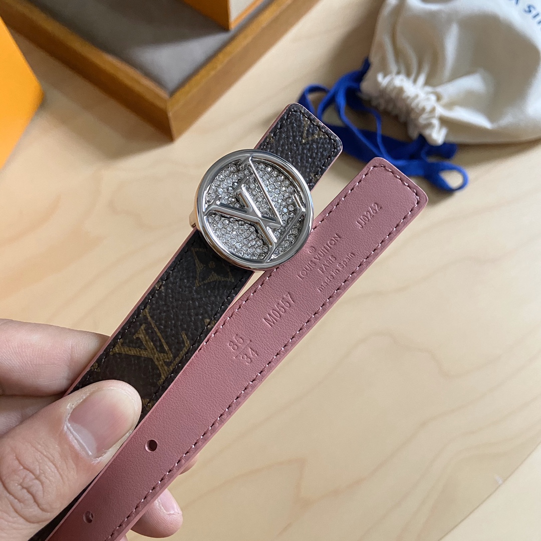 Louis Vuitton LV 代购级别女士双面腰带 双面可用 带身采用 Monogram帆布 Damier帆布设计