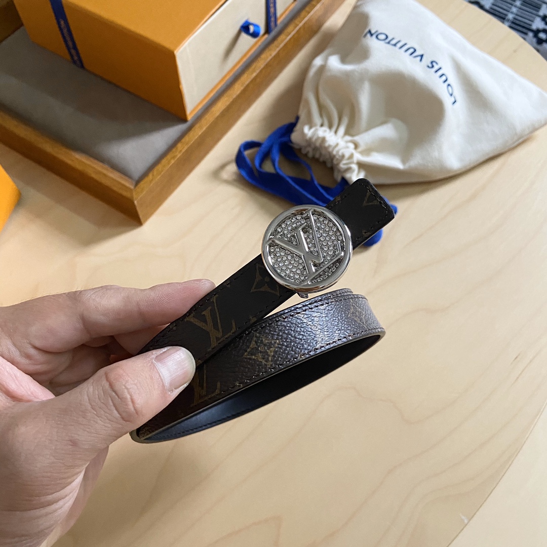 Louis Vuitton LV 代购级别女士双面腰带 双面可用 带身采用 Monogram帆布 Damier帆布设计
