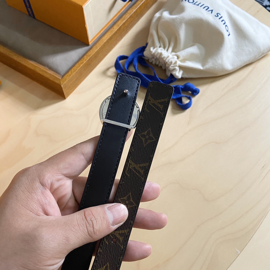 Louis Vuitton LV 代购级别女士双面腰带 双面可用 带身采用 Monogram帆布 Damier帆布设计
