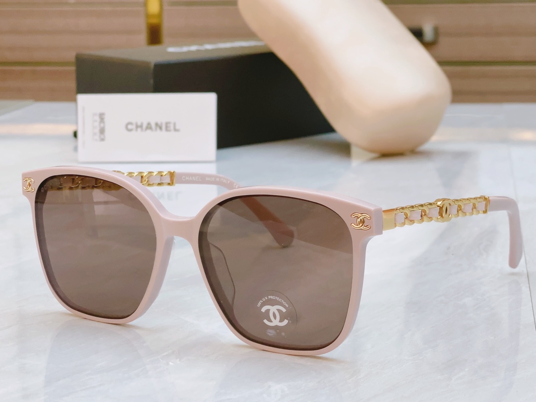 CHANEL香奈儿双C logo装饰女士太阳眼镜