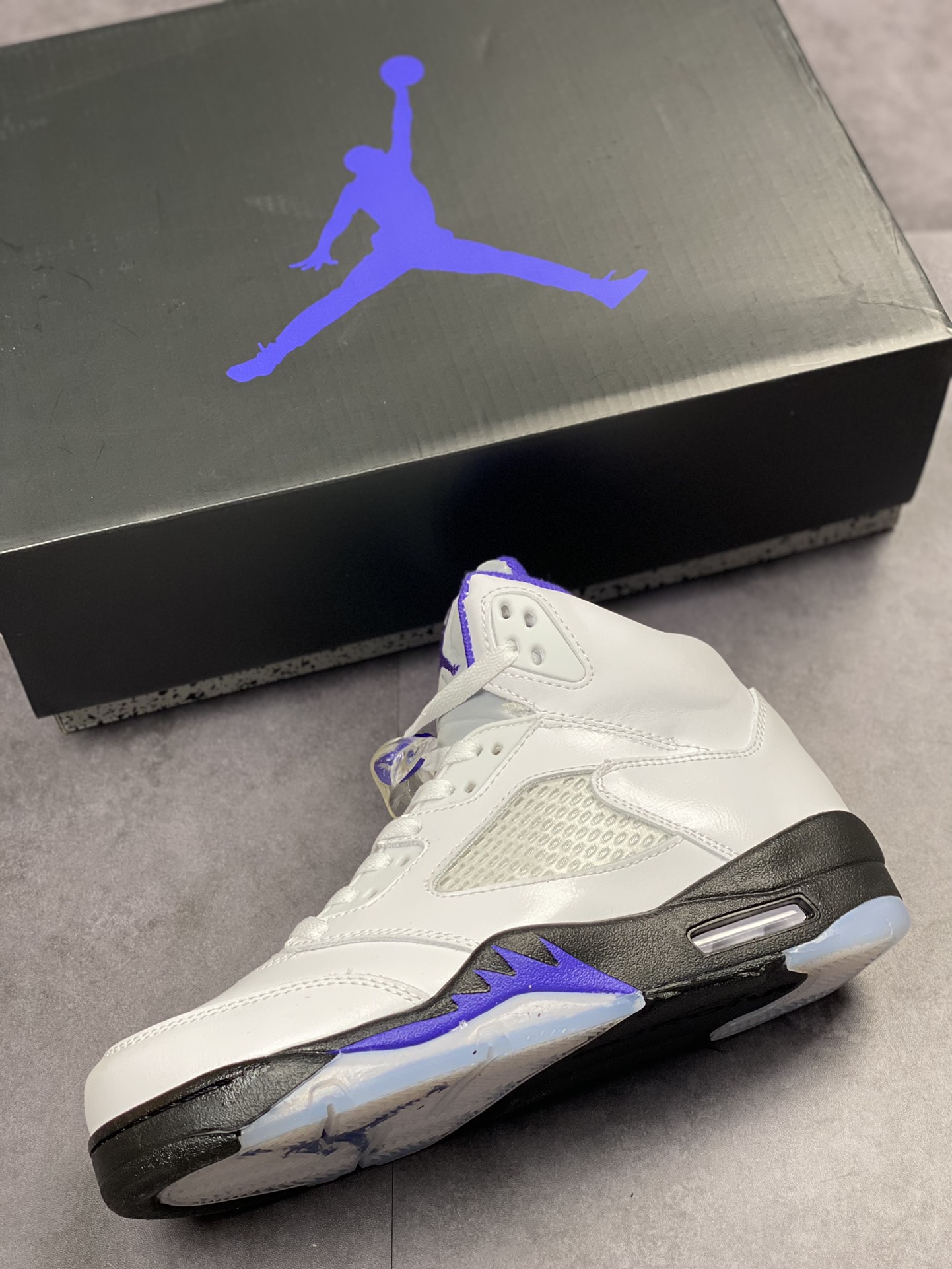 260 Air Jordan 5 Retro 系列 AJ5 白紫康扣 DD0587-141