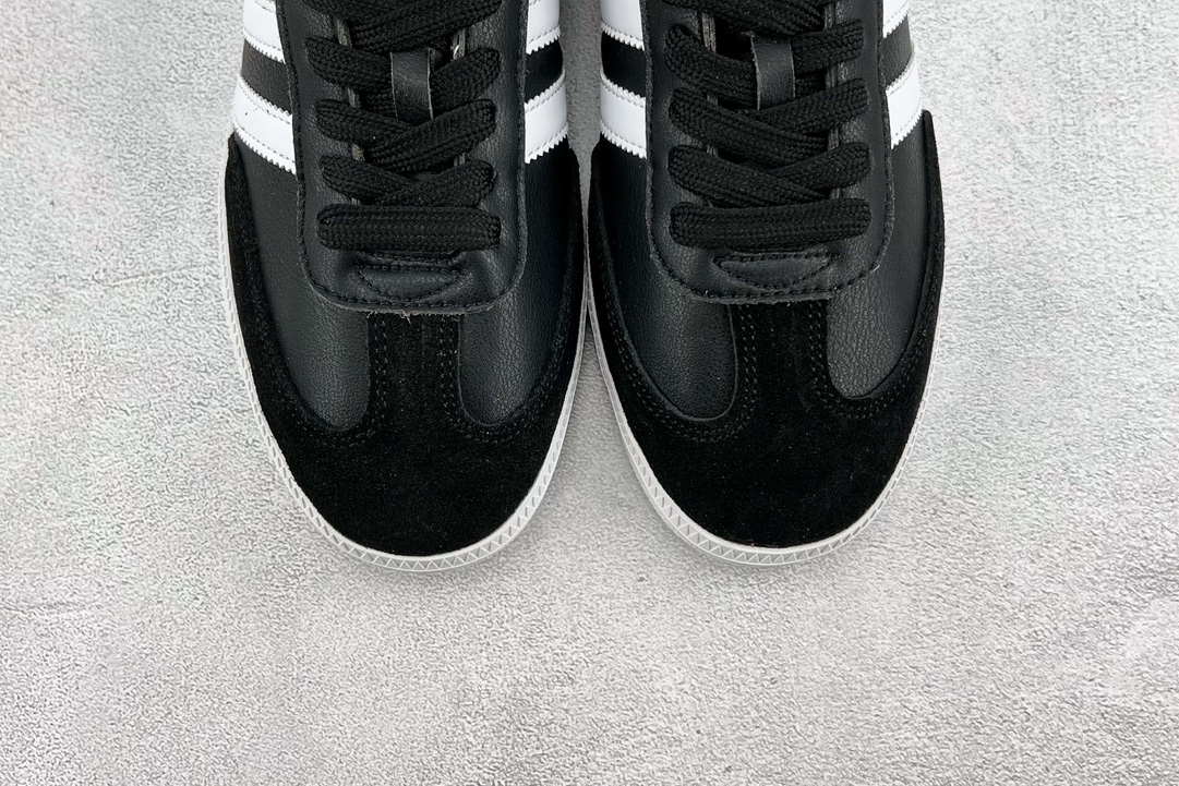 Football giants series ”Zebra Army” Juventus adidas originals Samba black and white HQ7034