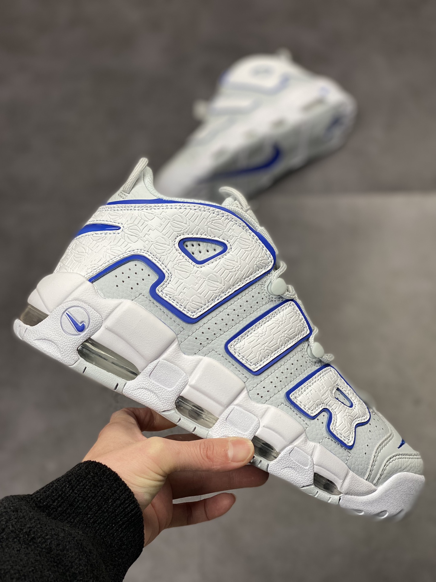 260 Air More Uptempo 白灰蓝压花 代表着历史最高版本皮蓬 FD0669-100