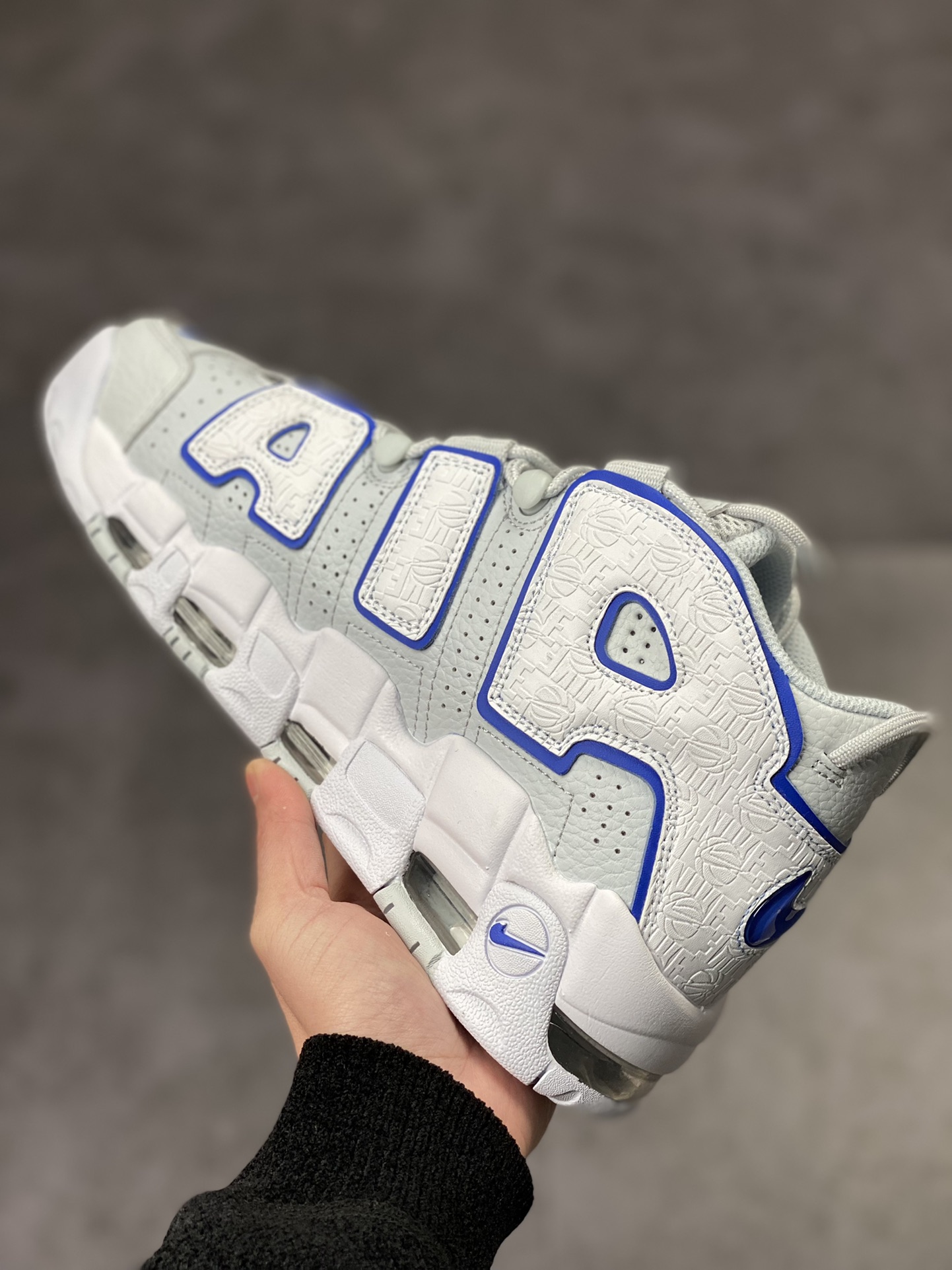 260 Air More Uptempo 白灰蓝压花 代表着历史最高版本皮蓬 FD0669-100