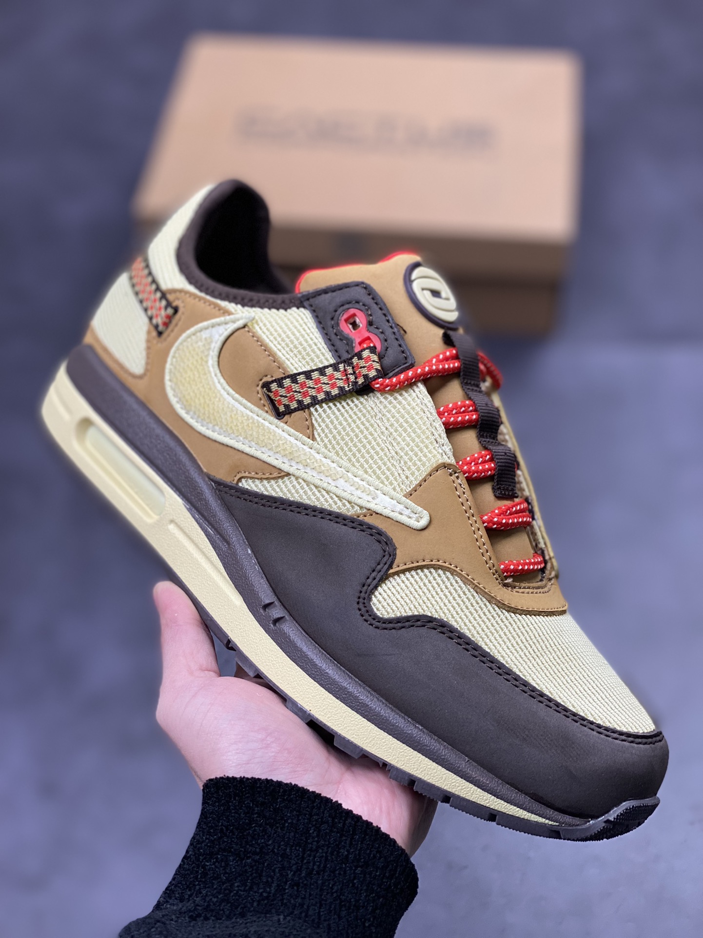 220 Travis Scoot x Nike Air Max 1 卡其棕倒钩 DO9392-200
