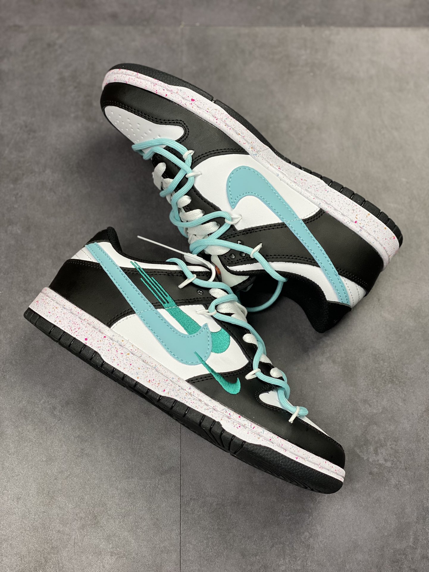 240 NIKE SB Dunk Low 湖水蓝绑带 FD4626-131-15