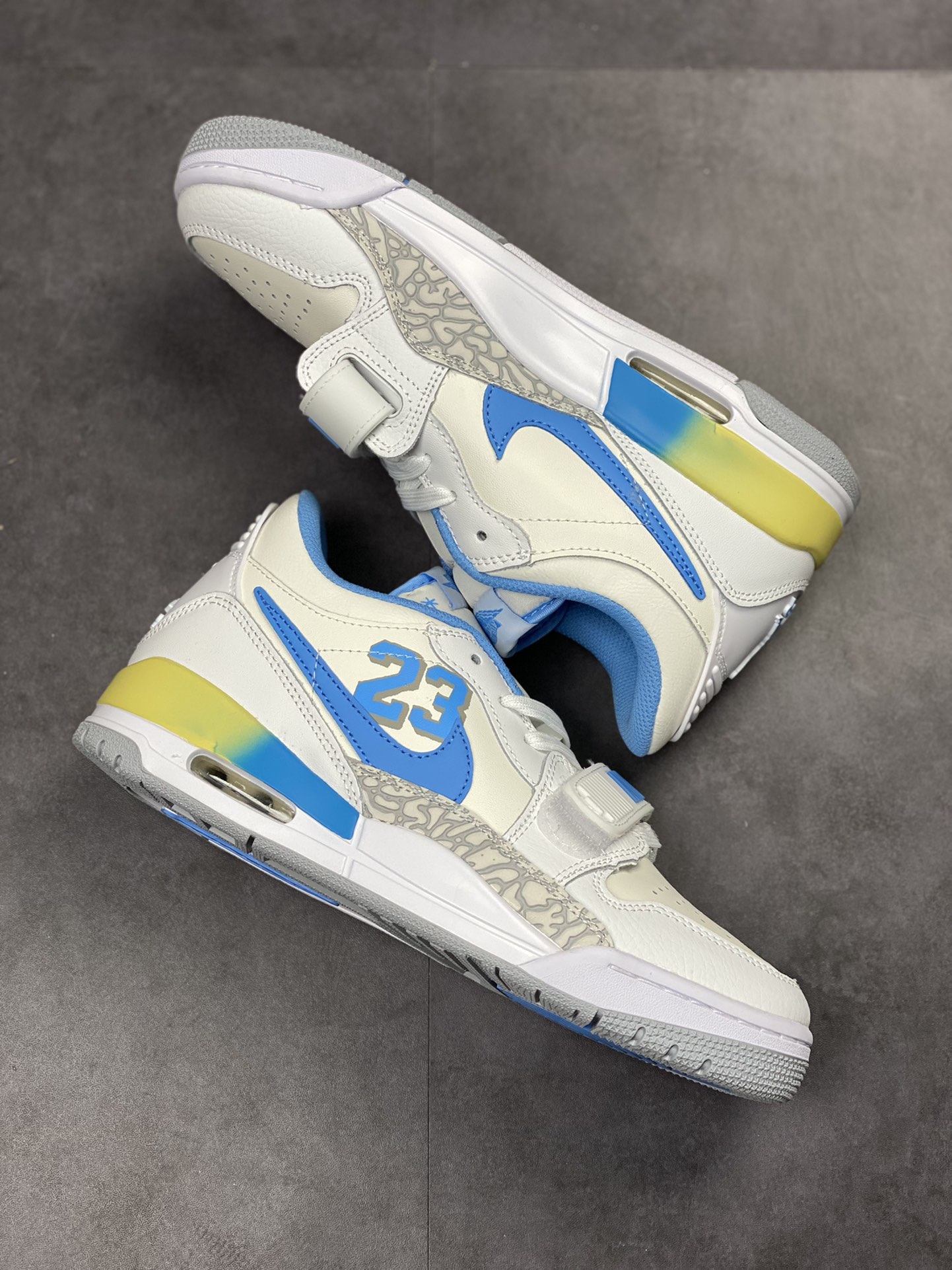 200 Air Jordan Legacy 312 Low 有着交错结合的设计FJ7223-141