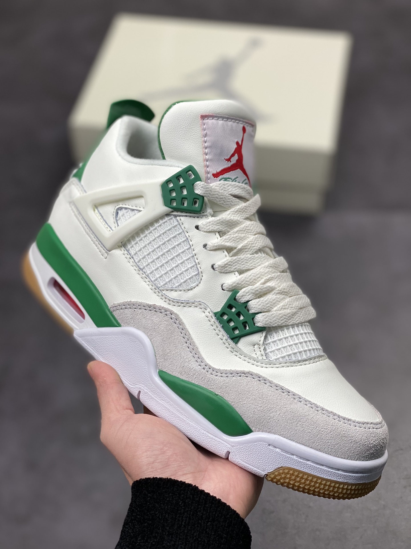 240 Nike SB x Air Jordan 4 Retro ”Pine Green” 绿松石  DR5415-103