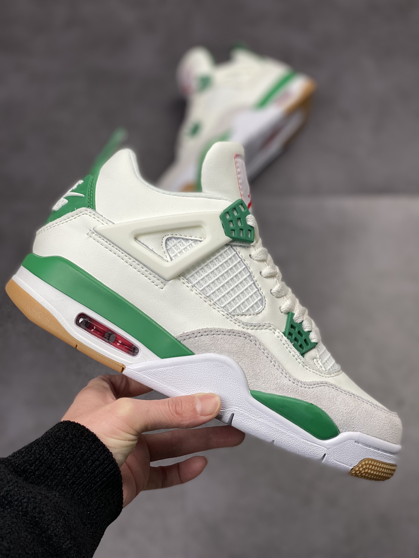 240 Nike SB x Air Jordan 4 Retro ”Pine Green” 绿松石  DR5415-103