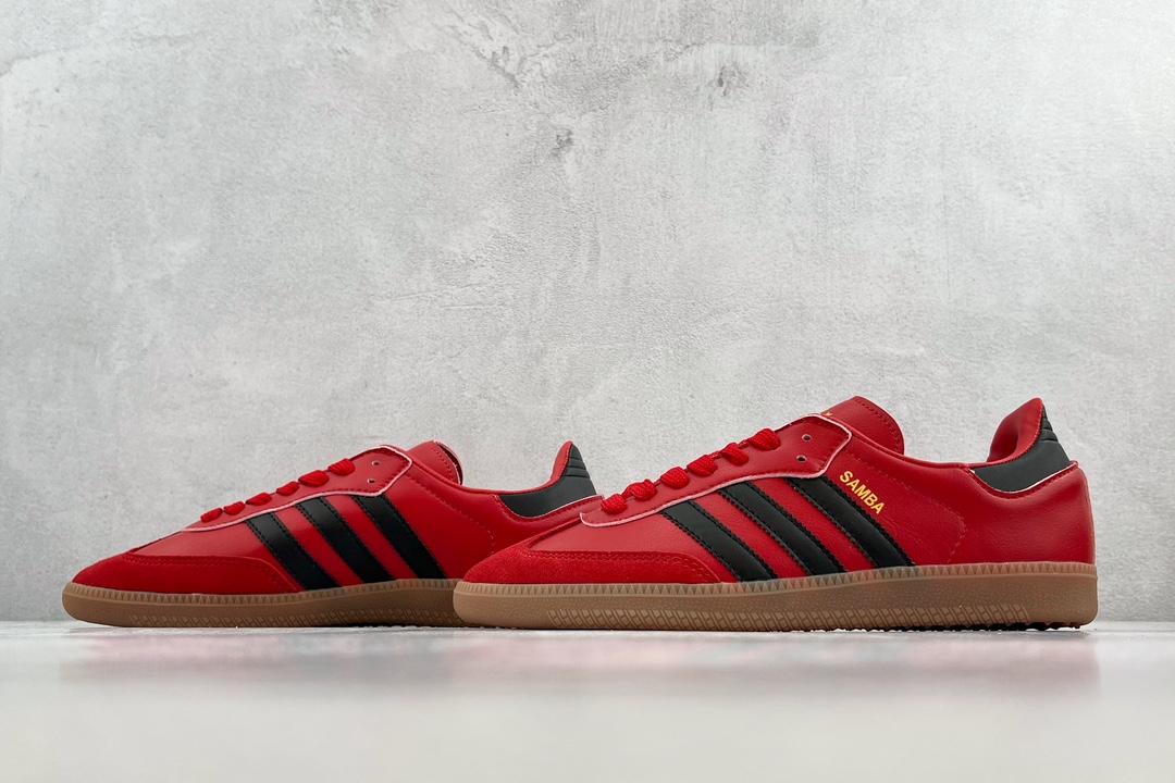 Football giants ”Bundesliga giants” Bayern Munich adidas originals Samba red and black HQ7031