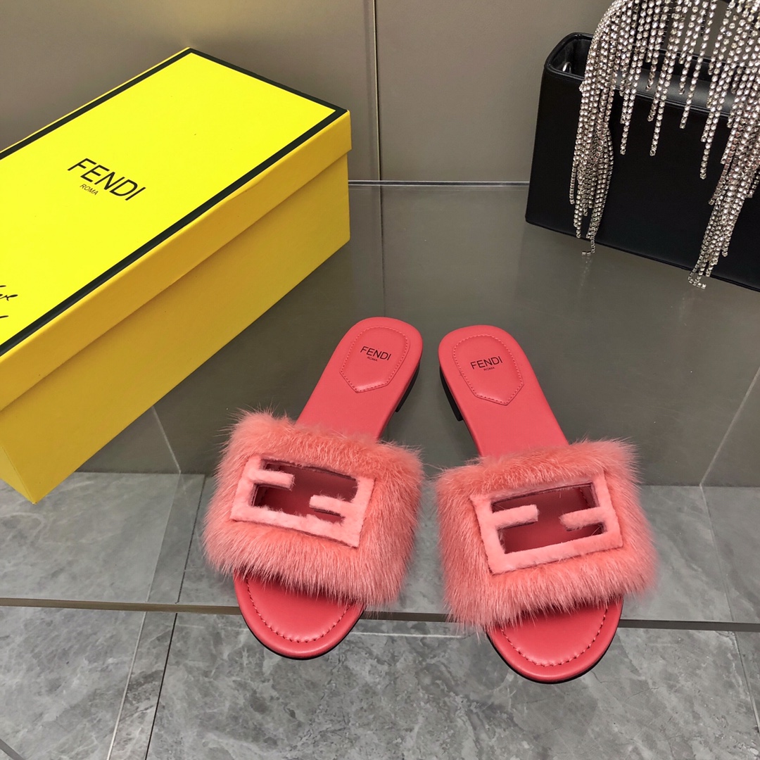 Fendi Scarpe Pantofole Cuoio genuino Pelle di capra pecora