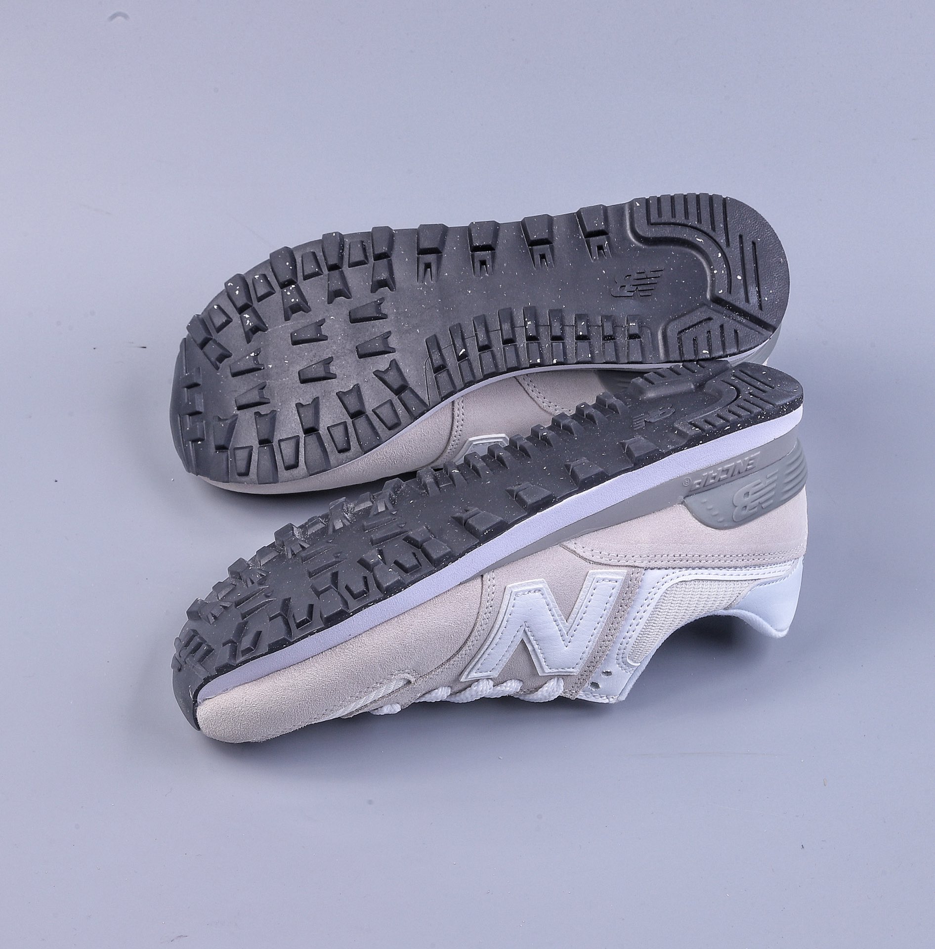 NB574 New Balance 574 original channel ML574EVW