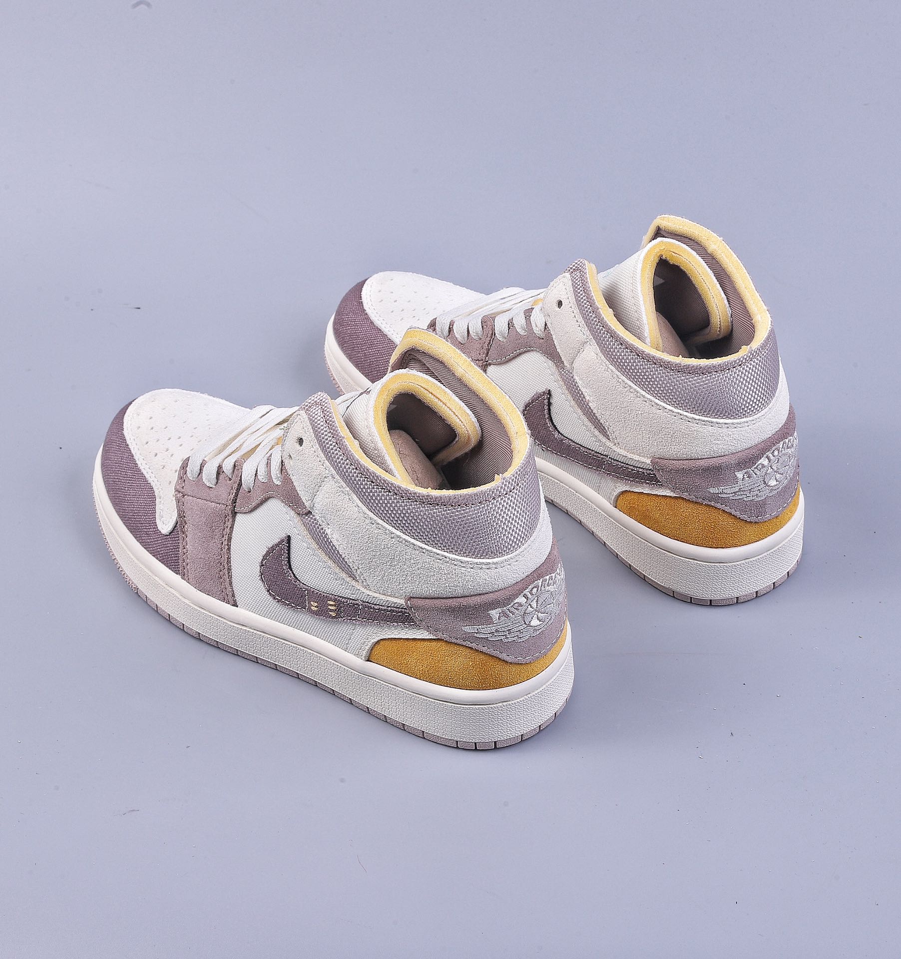 240 Air Jordan AJ1 Mid 中帮 解构白棕 DM9652-102