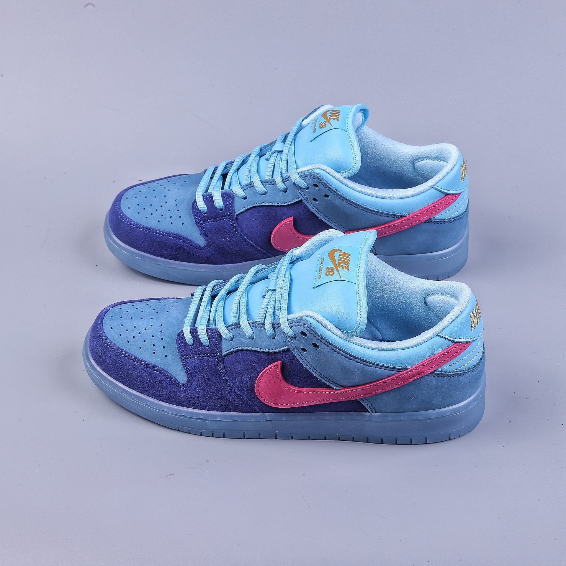 380 S2Run The Jewels x Nike SB Dunk Low 联名款 SB低帮休闲板鞋 DO9404-400