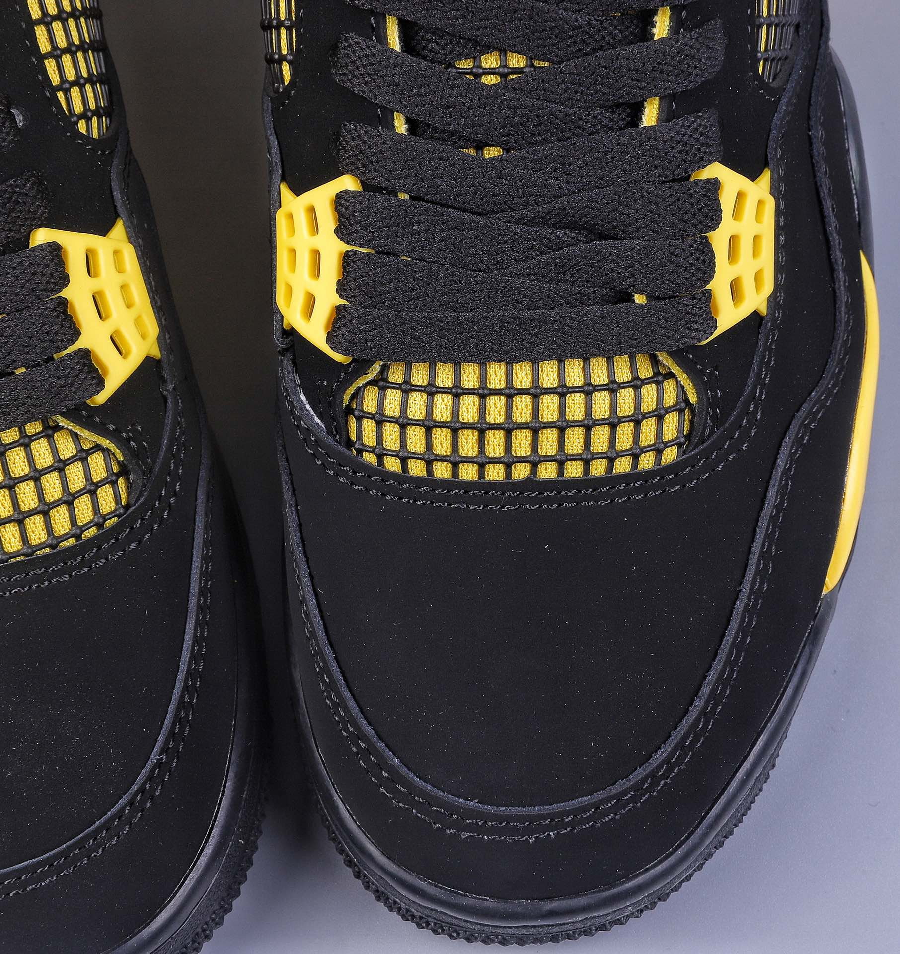 280 BP版Air Jordan AJ4 Retro 黑黄雷公 DH6927-017