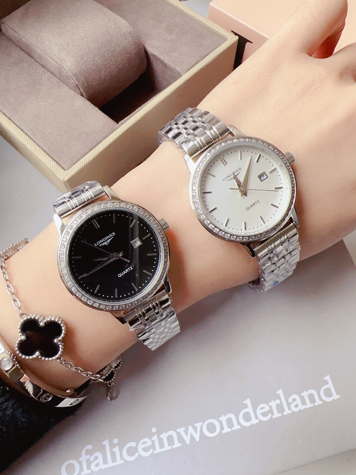 Longines 浪琴-Longines 女款 进口石英机芯 矿物质玻璃镜面 316L精钢表壳 直径28mm厚8mm 该款腕表备受女性喜爱