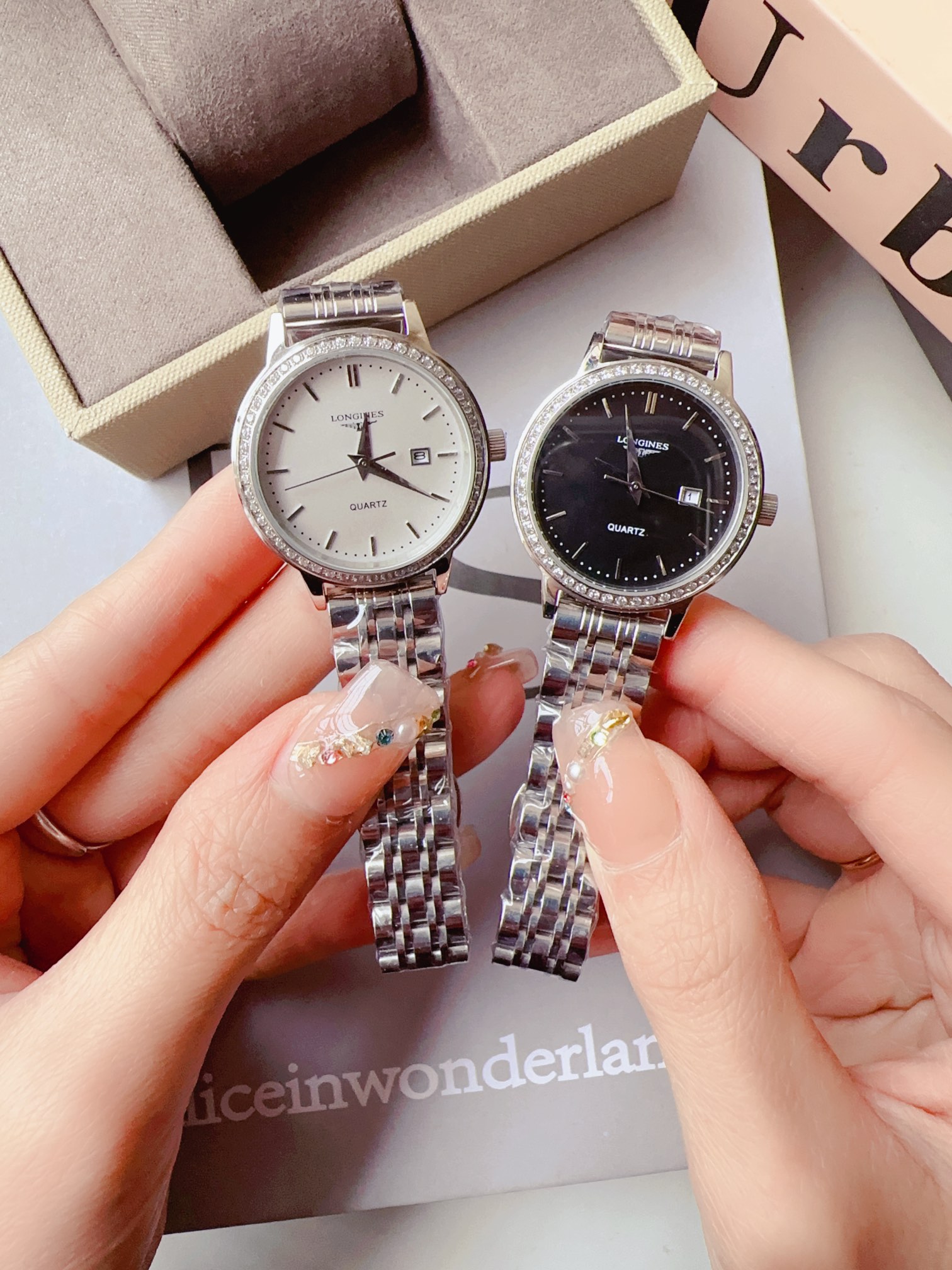 Longines 浪琴-Longines 女款 进口石英机芯 矿物质玻璃镜面 316L精钢表壳 直径28mm厚8mm 该款腕表备受女性喜爱
