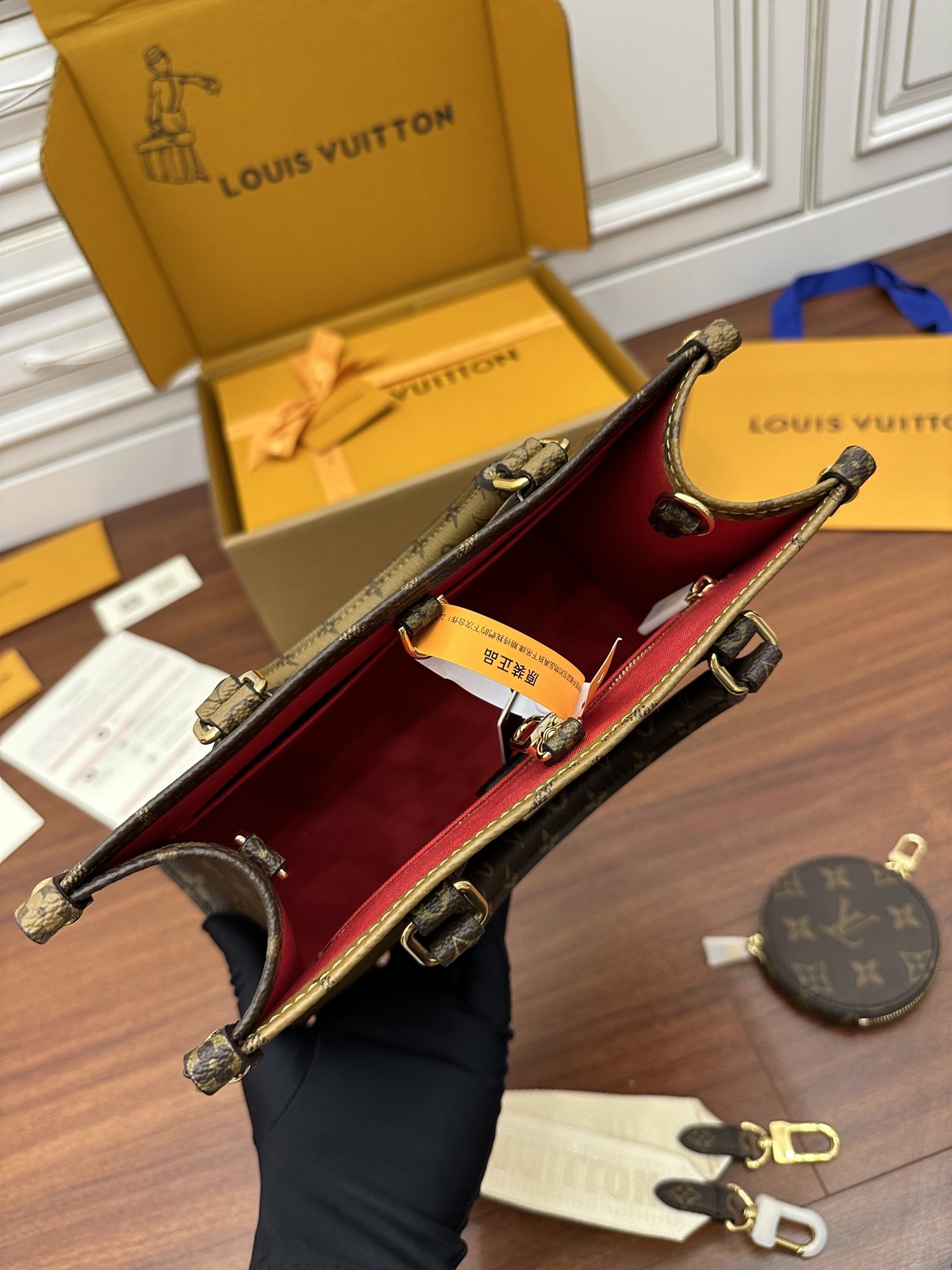 独家首发型号M46373特正版品质全面再次升级专柜同步电子芯片内码新礼盒礼品袋保护纸铜版电子标签合格证皮