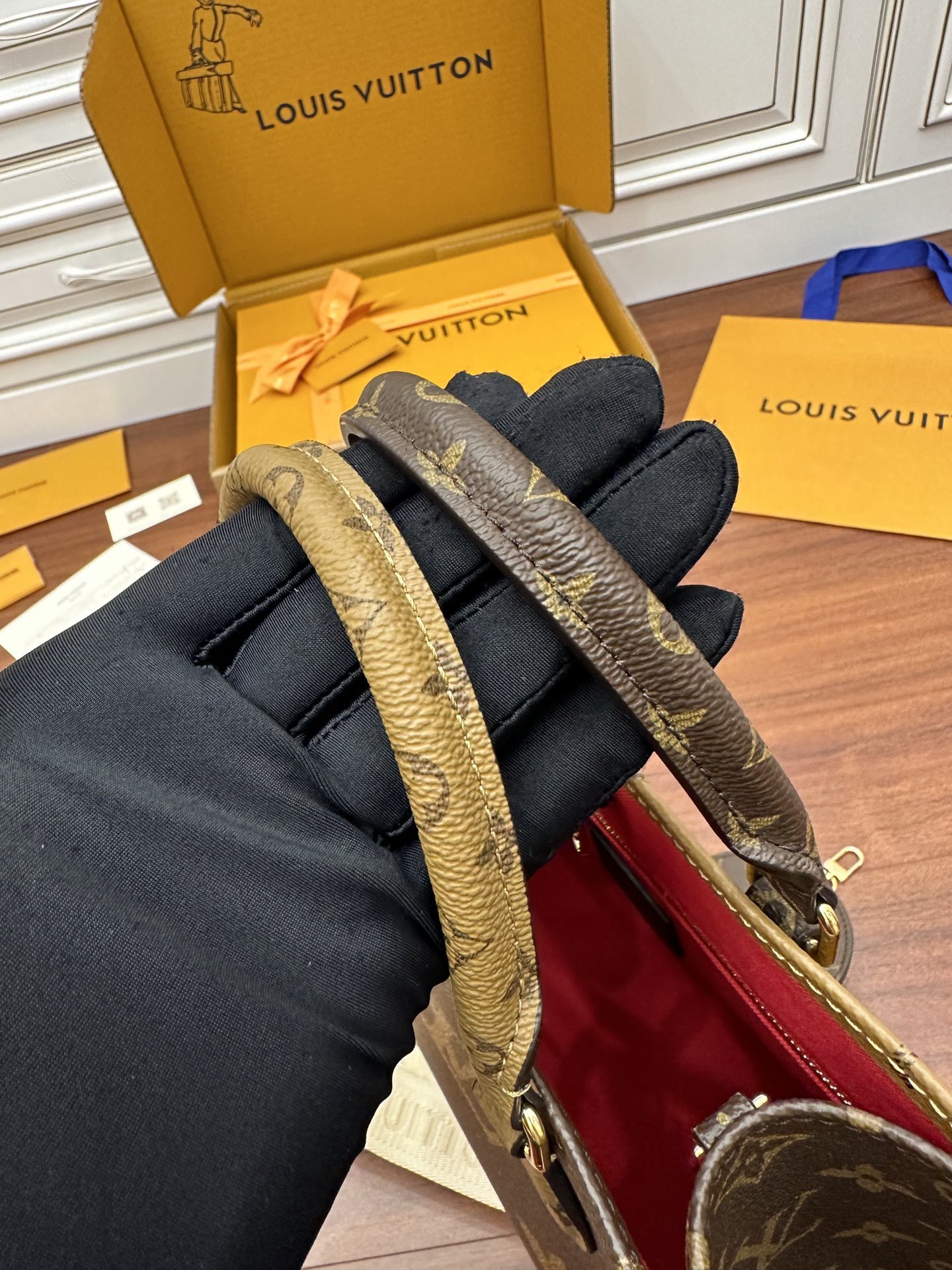 独家首发型号M46373特正版品质全面再次升级专柜同步电子芯片内码新礼盒礼品袋保护纸铜版电子标签合格证皮