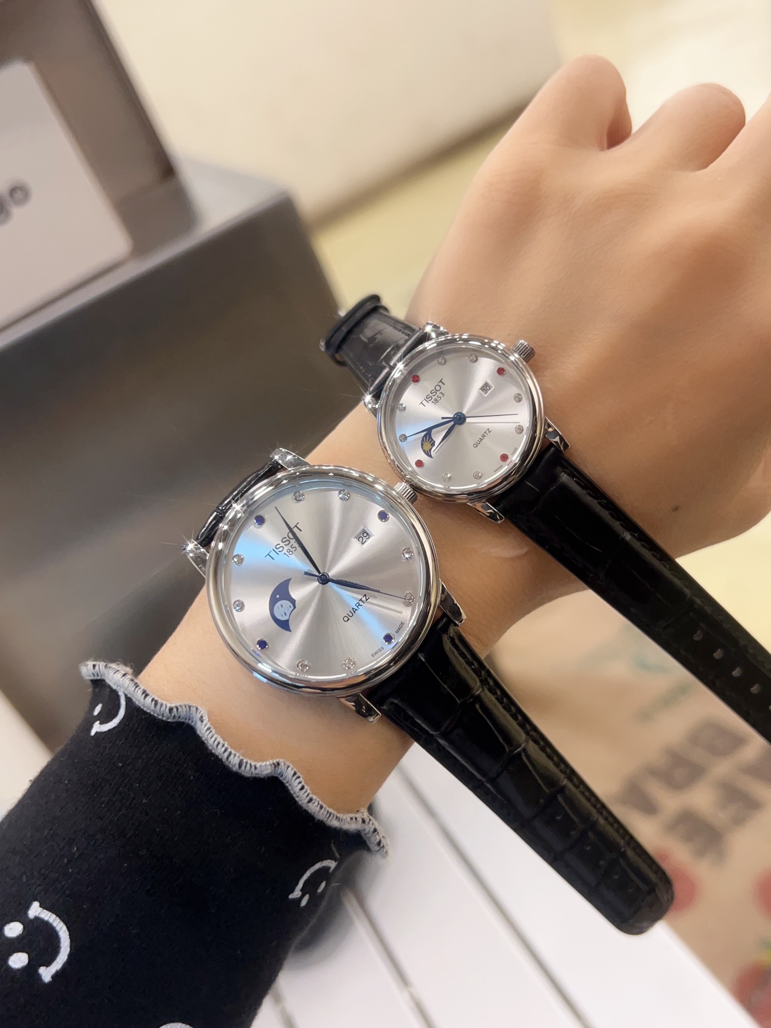 “Platinum and Steel Belt Couple Watch with Imported Stone Cores – TISSOT-TISSCOT” - 图片 6