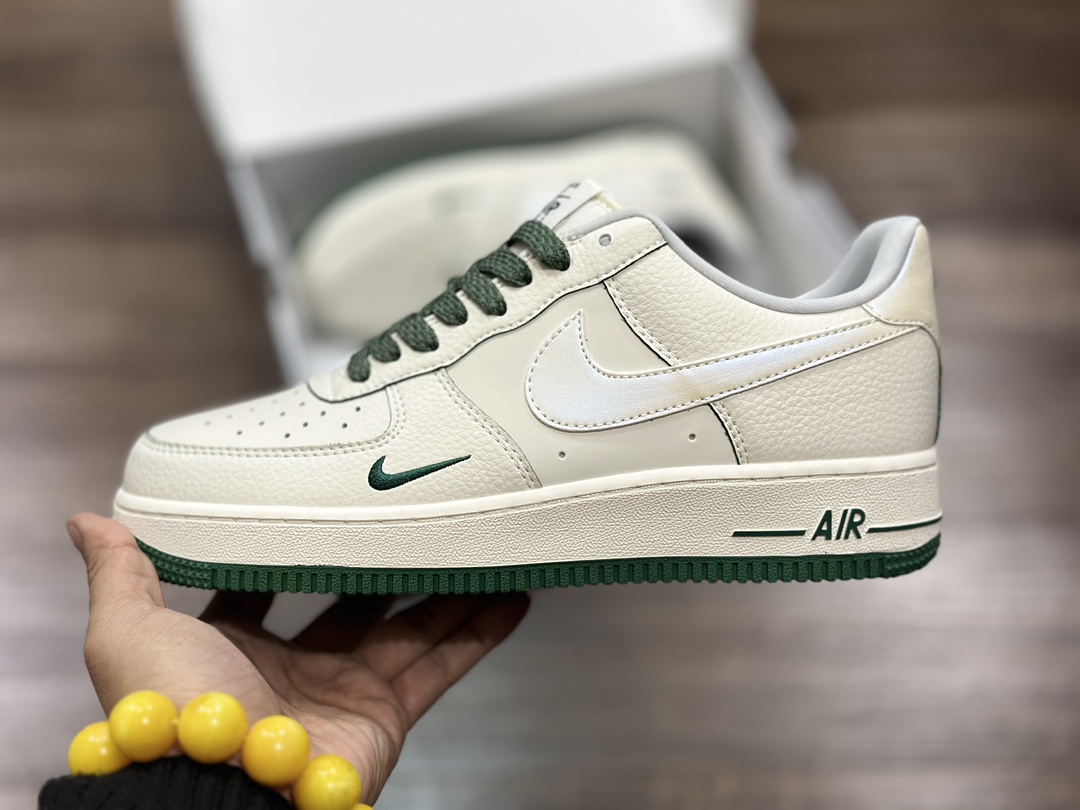 260 Nike Air Force 1 LOW 空军一号低帮运动鞋  DD9915-600