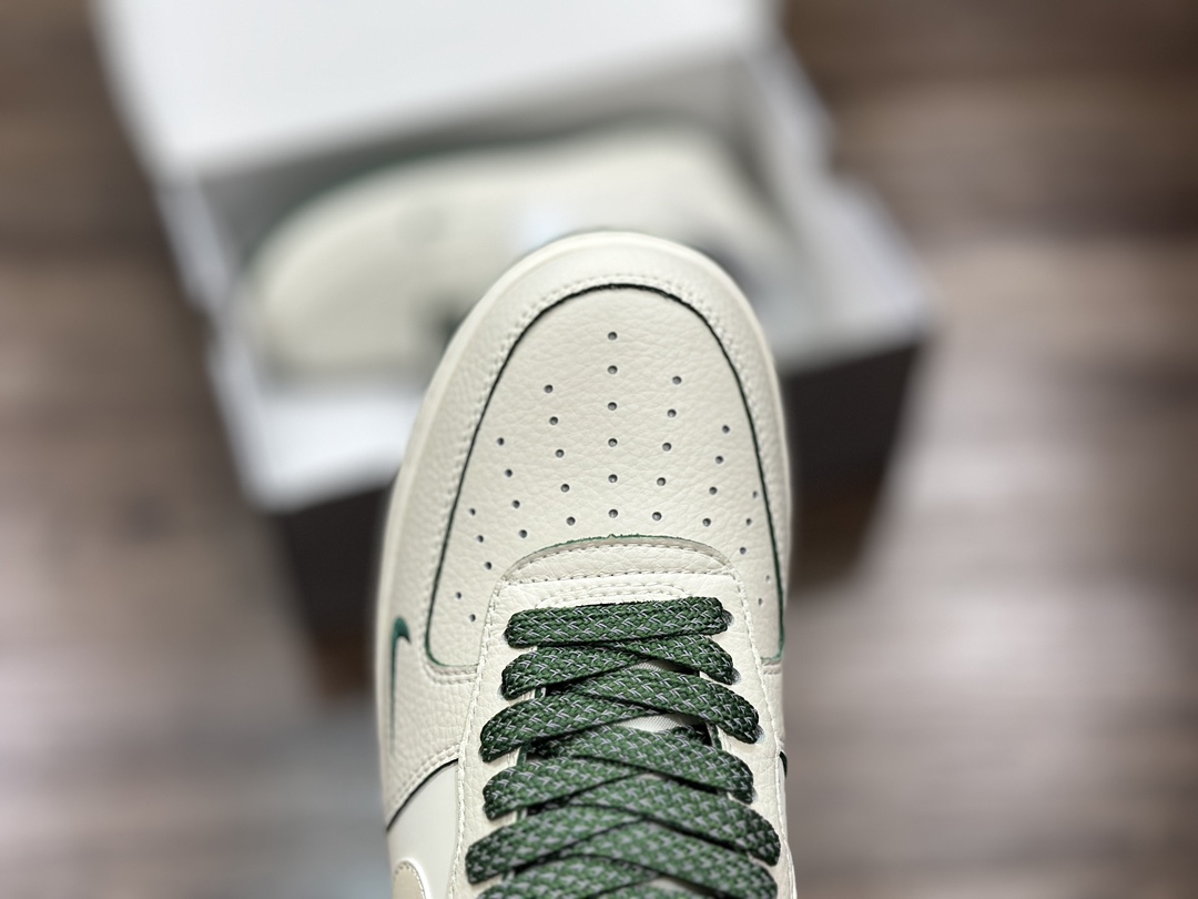 260 Nike Air Force 1 LOW 空军一号低帮运动鞋  DD9915-600
