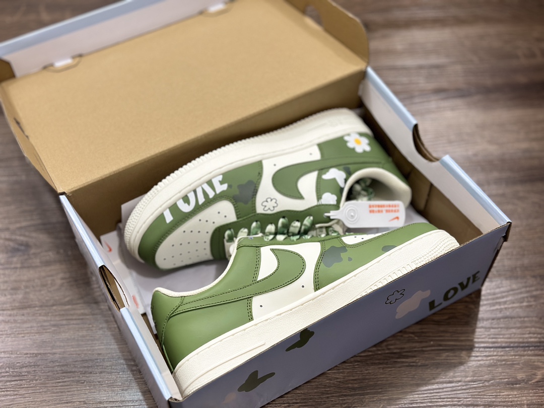 260 Nike Air Force 1 LOW 空军一号低帮运动鞋 CW2288-662