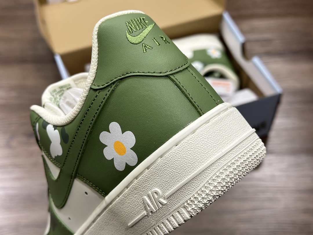 260 Nike Air Force 1 LOW 空军一号低帮运动鞋 CW2288-662