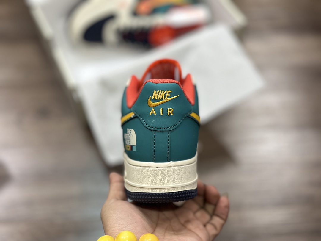260 Nike Air Force 1 LOW 空军一号低帮运动鞋 BS9055-306