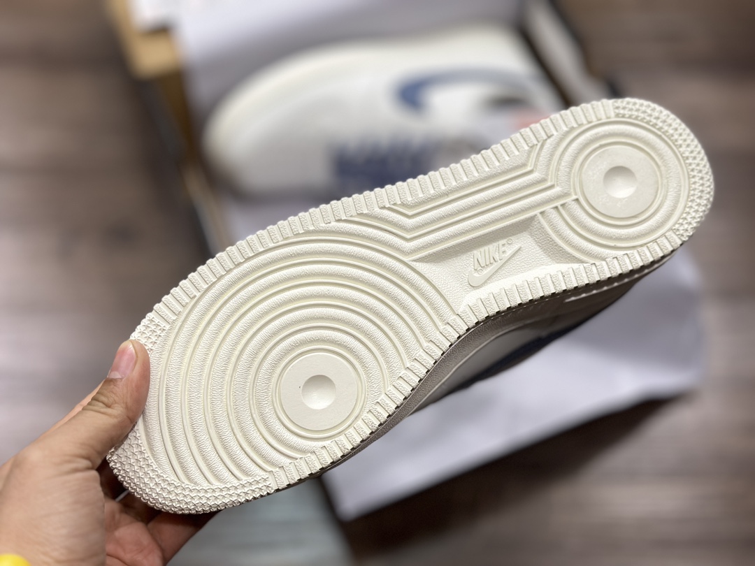 220 Nike Air Force 1 LOW 空军一号低帮运动鞋 CQ5059-108