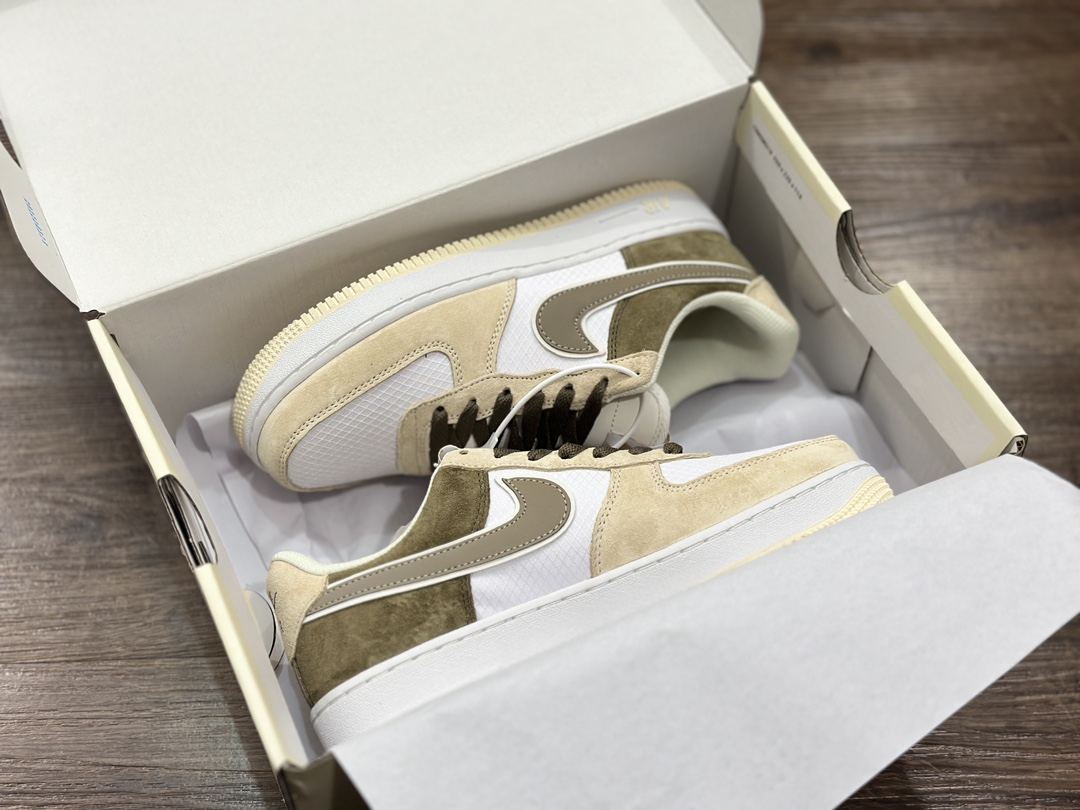 200 Nike Air Force 1 LOW 空军一号低帮运动鞋 CW2288-701