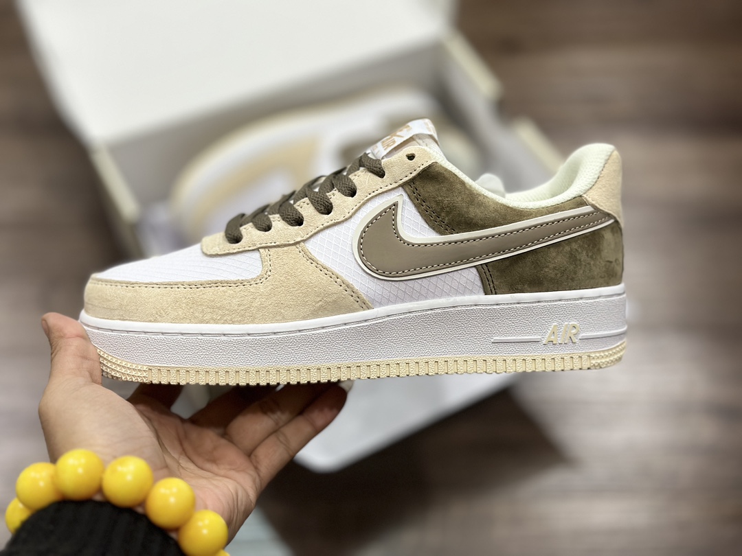200 Nike Air Force 1 LOW 空军一号低帮运动鞋 CW2288-701