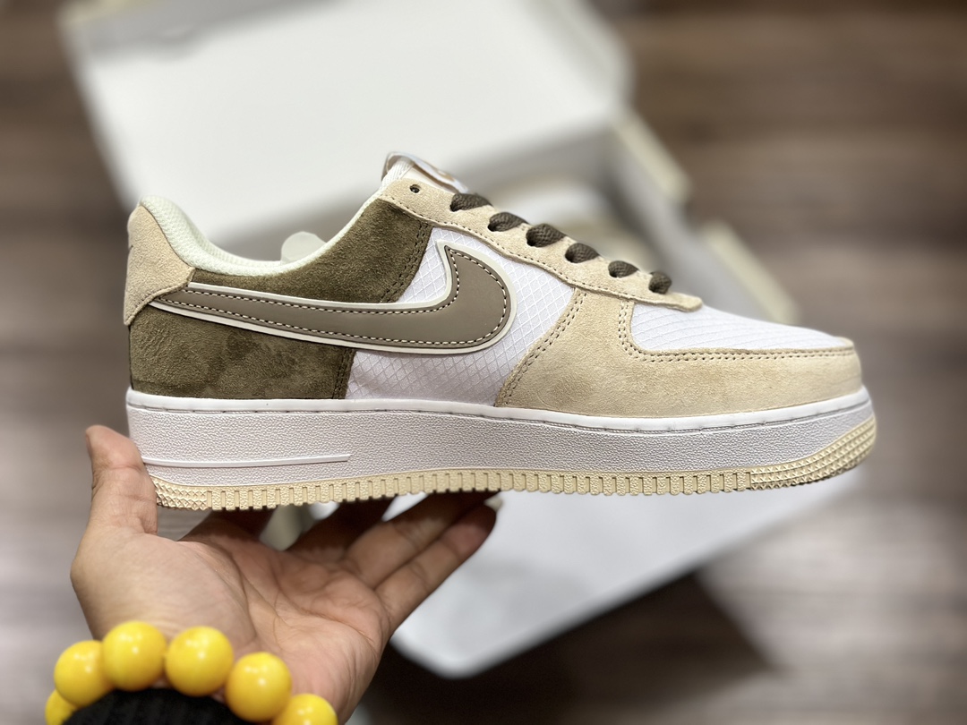 200 Nike Air Force 1 LOW 空军一号低帮运动鞋 CW2288-701