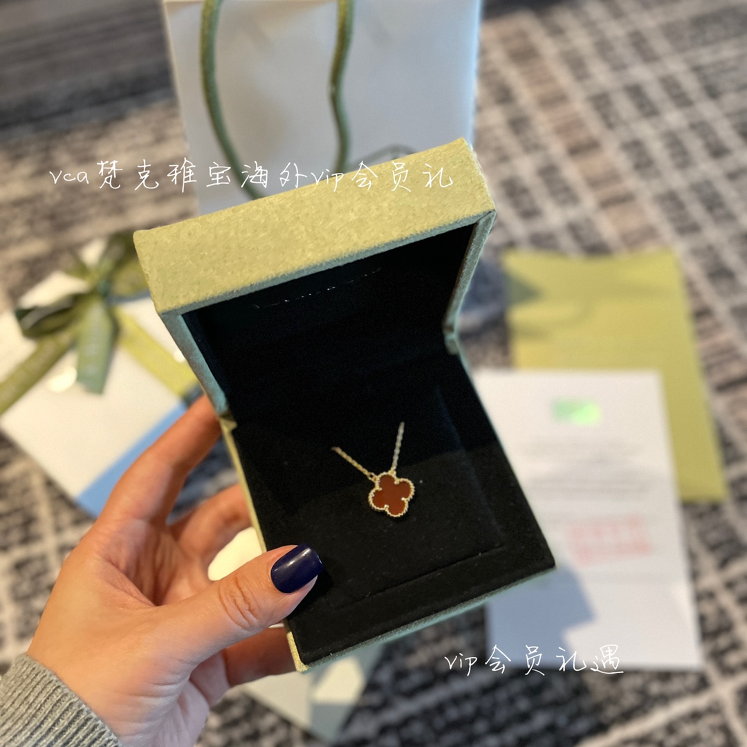 Van Cleef & Arpels vca梵克雅宝会员礼