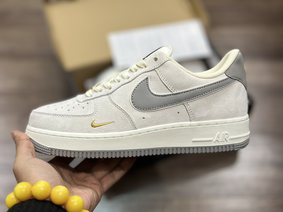 260 Nike Air Force 1 LOW 空军一号低帮运动鞋 KH5636-610