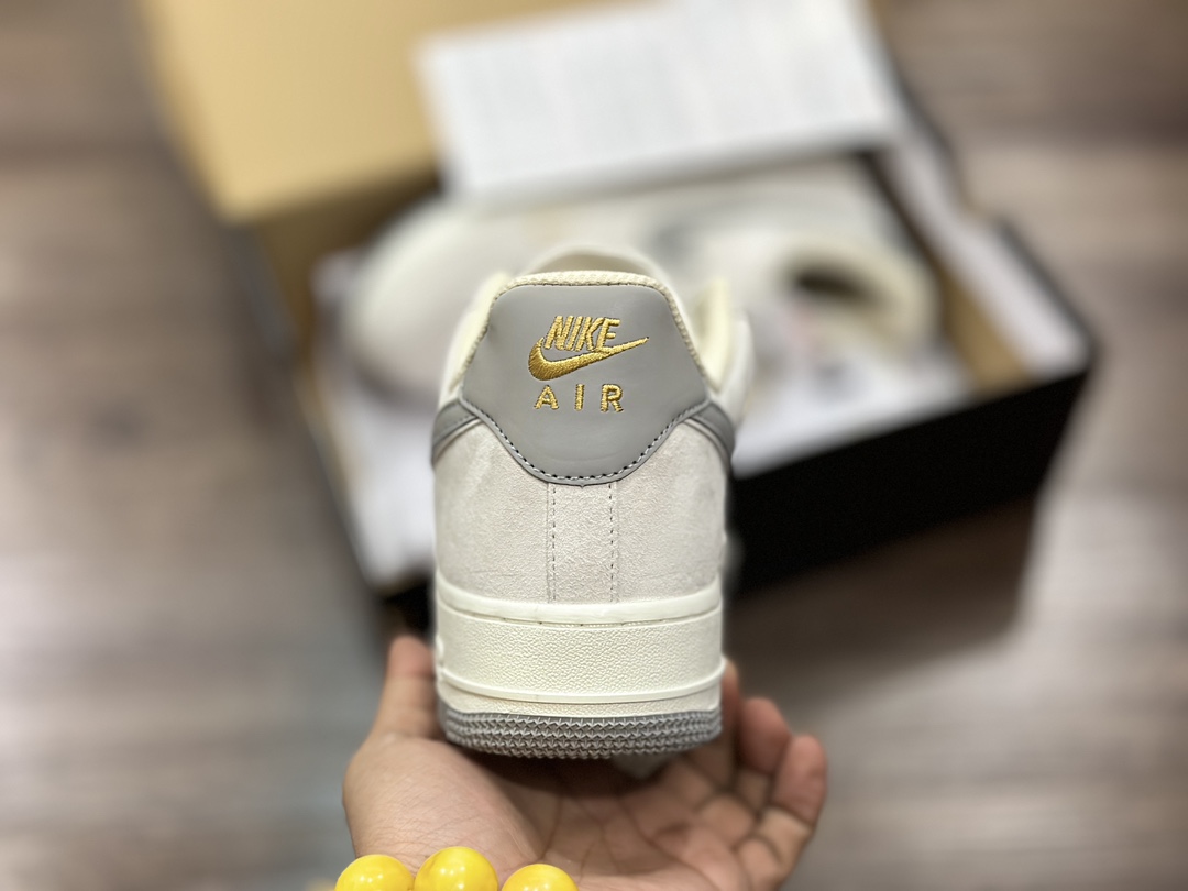 260 Nike Air Force 1 LOW 空军一号低帮运动鞋 KH5636-610