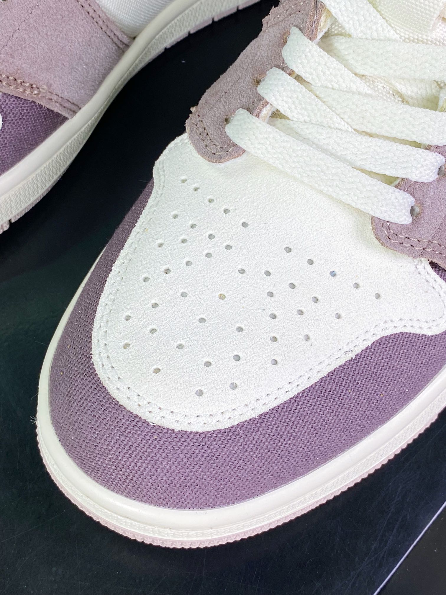 240 Air Jordan 1 Mid”Lakers”AJ1乔丹一代中帮DM9652-102