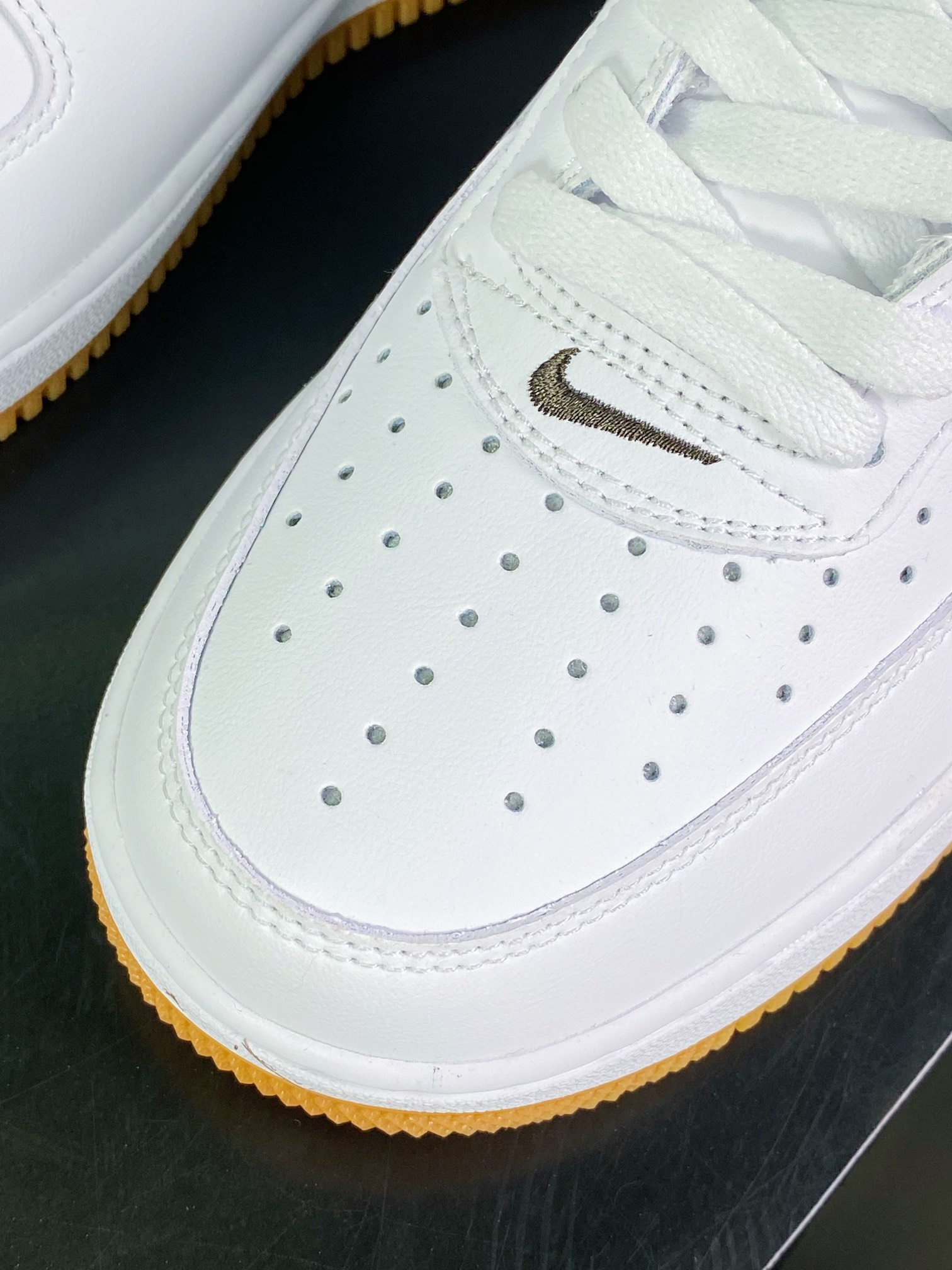 200 Air Force 1’07 Low Retro”Color of the Month/Brown Gum”空军一号DM0576-100