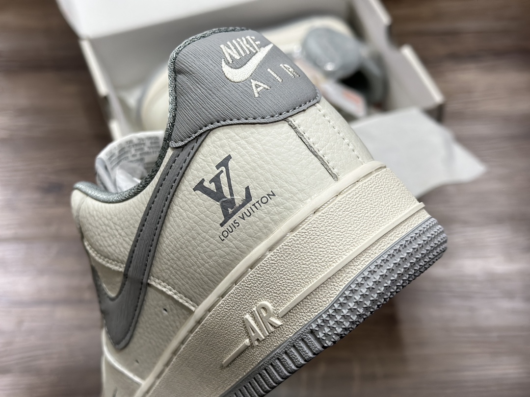 240 Nike Air Force 1 LOW 空军一号低帮运动鞋 NK6369-568