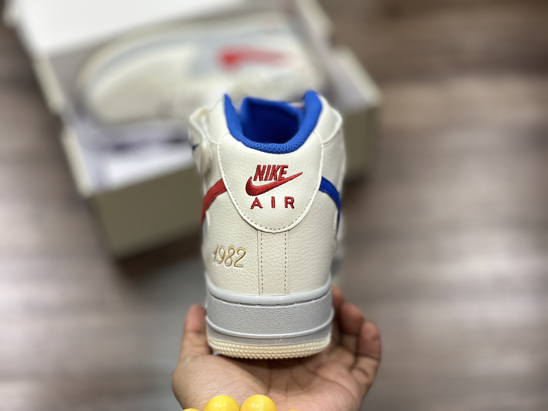 260 Nike Air Force 1 LOW 空军一号中帮运动鞋  CW0088-928