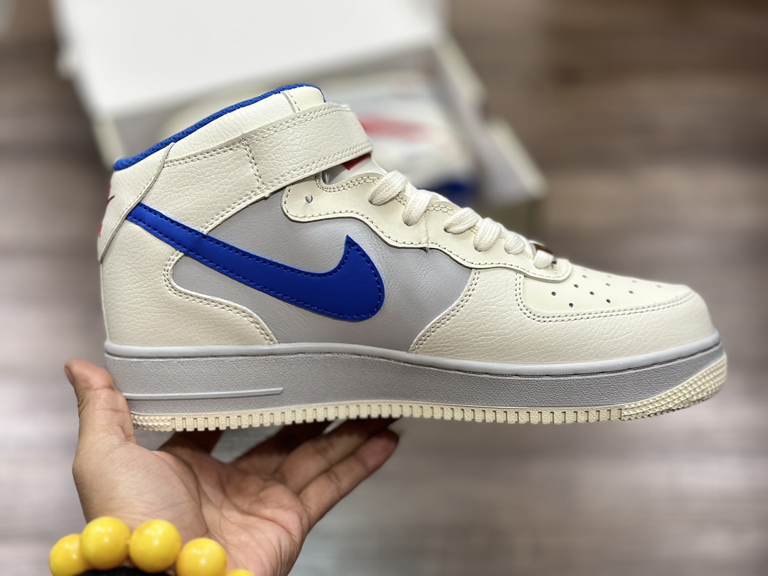 260 Nike Air Force 1 LOW 空军一号中帮运动鞋  CW0088-928