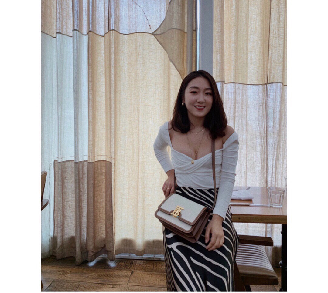 路易威登 Louis Vuitton 高定典藏名品高定成衣时装外套连衣裙衬衫T恤 #1A6FFFD6 2