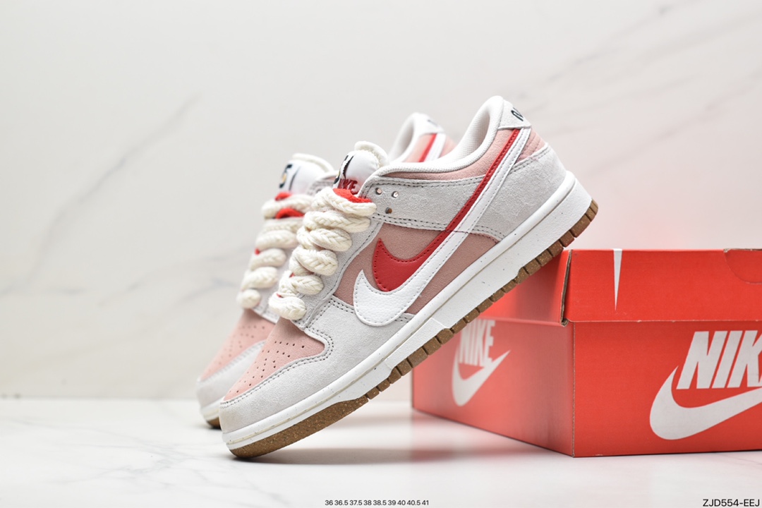 240 Dunk Low SE “85” 灰红双勾 正确低趴鞋头细节DO9457-100