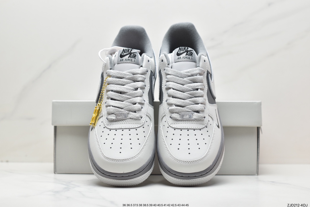 240 Nike Air Force 1'07 Low 奶奶灰 空军一号低帮休闲板鞋 DB3301-033