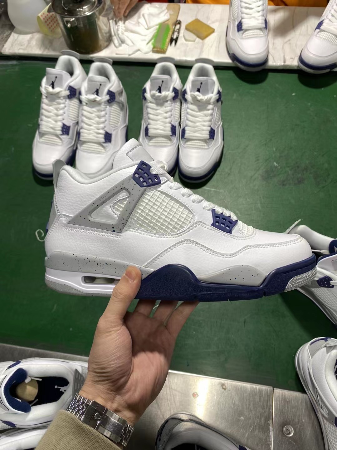 AJ4午夜蓝鞋码40-47.5总裁G