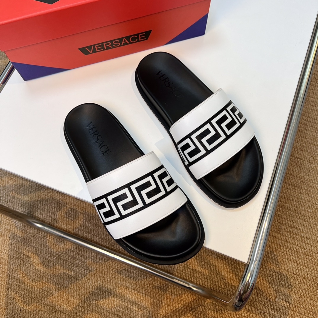 [VERSACE - Versace] P: Tamaño 38-45 top generación de compra de los hombres de primavera y verano za