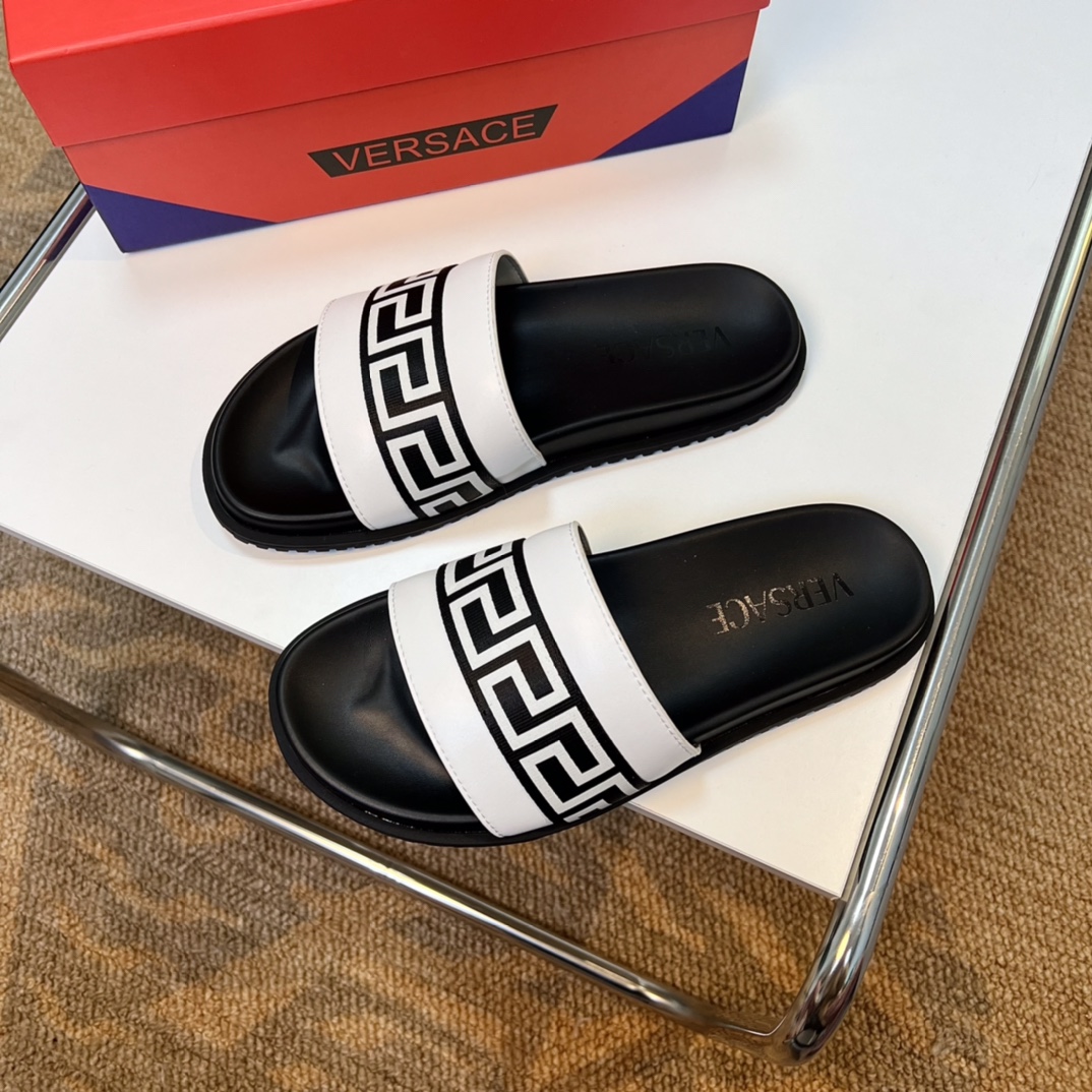 [VERSACE - Versace] P: Tamaño 38-45 top generación de compra de los hombres de primavera y verano za