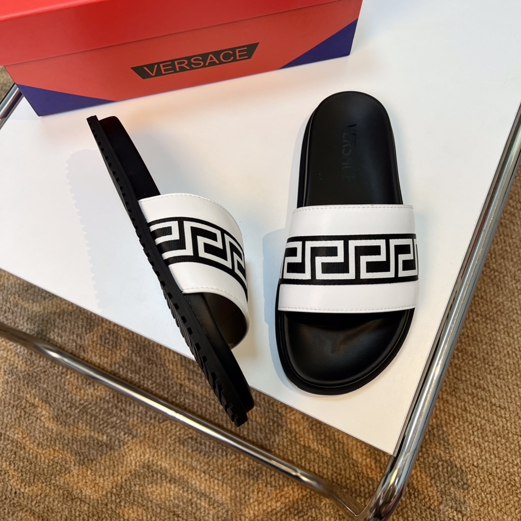 [VERSACE - Versace] P: Tamaño 38-45 top generación de compra de los hombres de primavera y verano za