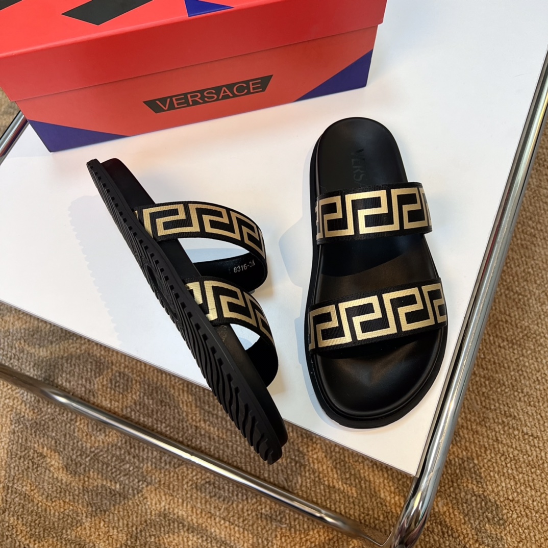 [VERSACE - Versace] P: Tamaño 38-45 top generación de compra de los hombres de primavera y verano za