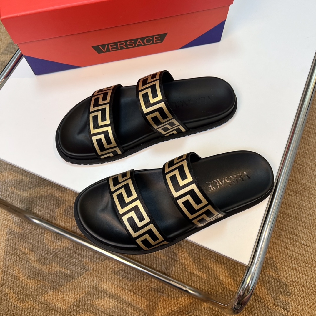 [VERSACE - Versace] P: Tamaño 38-45 top generación de compra de los hombres de primavera y verano za